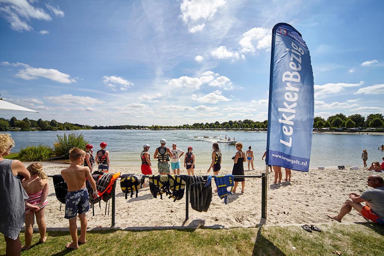 Estivo Premium Mobile Homes On Holidaypark Terspegelt Eersel Eksteriør bilde